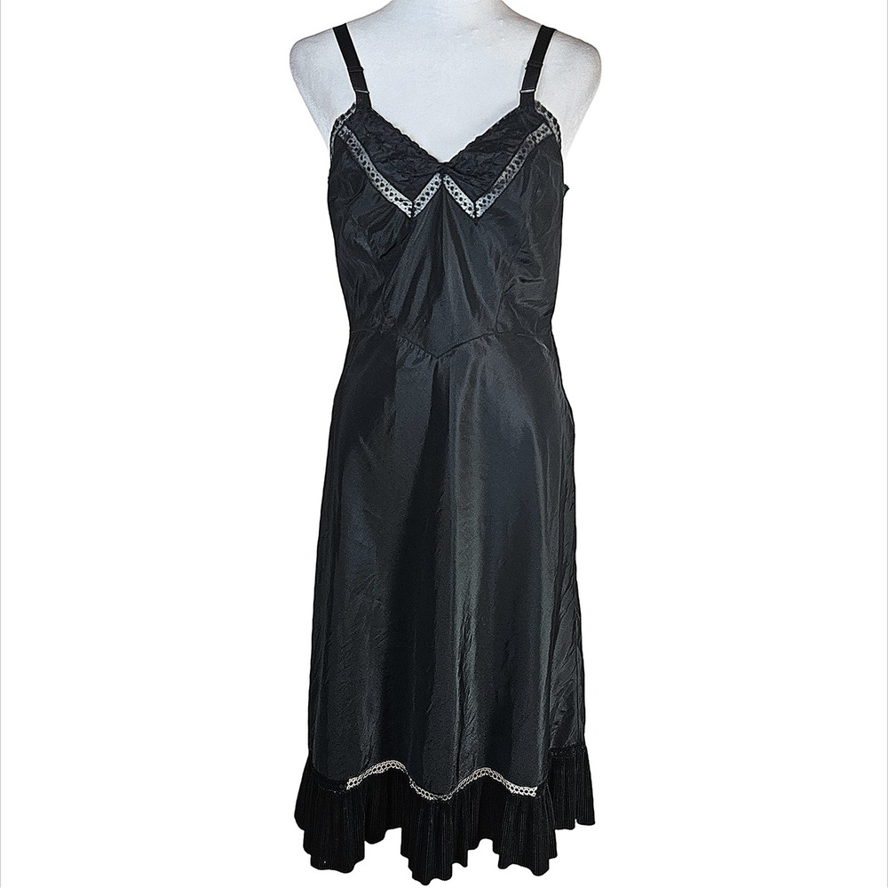 Barbizon Endear Full Slip Dress Vintage 50s Womens Medium Black Lace Trim Pin Up